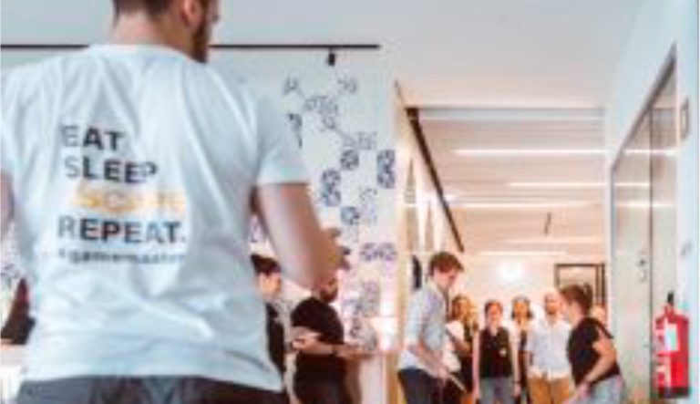 Team-Buildings-Escape-in-a-Minute-Outdoor-Indoor-Comunicação-Espírito-de-Equipa-0